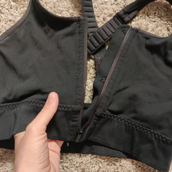 Athleta Stealth Bra Black - Picture 8 of 15